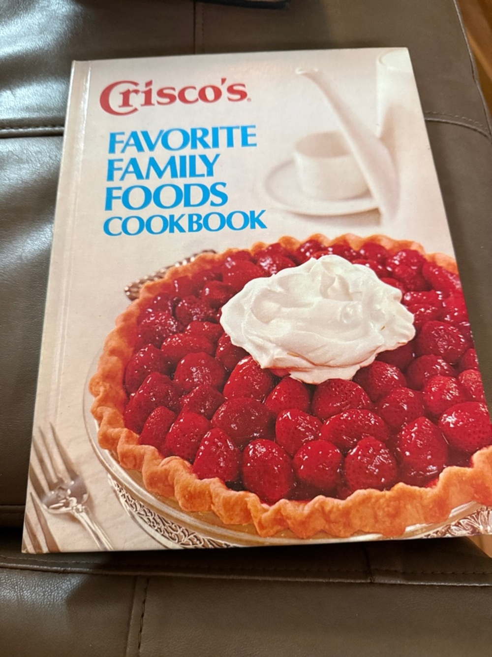 Crisco's Favorite Family Foods Cookbook - Red & Cream Cover